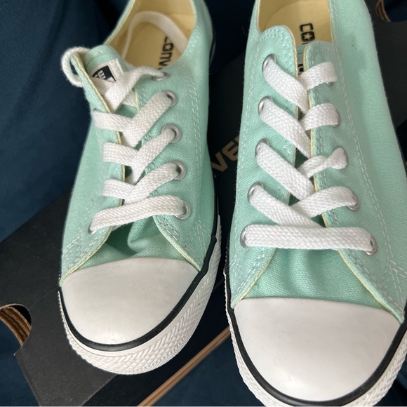 Converse Dainty Ox in Foam - Picture 2 of 6